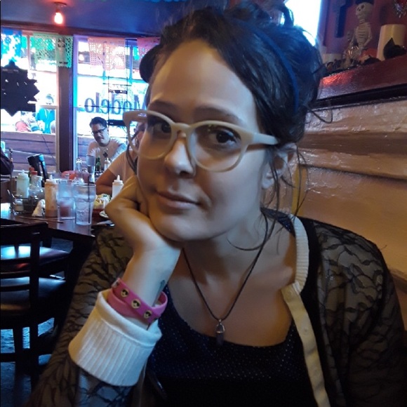 Meet your Posher, Oddyseas - Picture 4 of 9